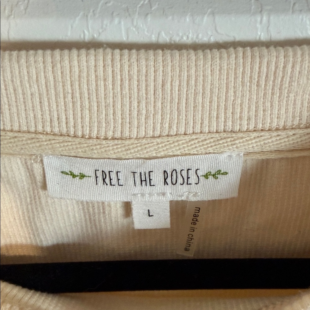 Free the Roses Cream Ruffle Sleeve Tee - Picture 2 of 3
